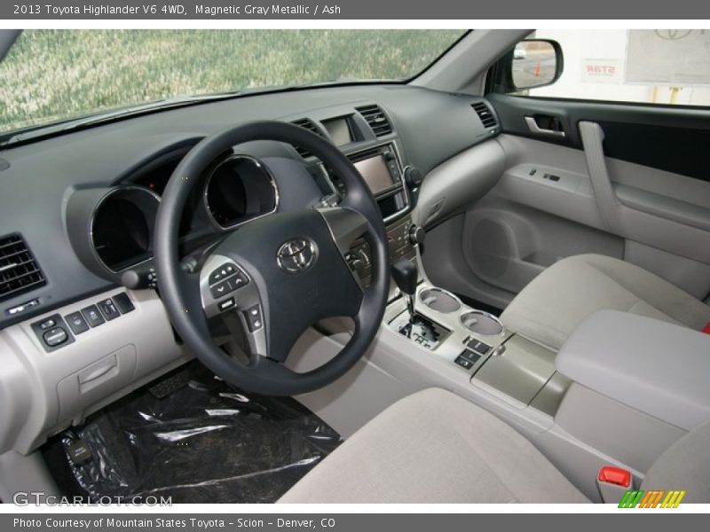 Magnetic Gray Metallic / Ash 2013 Toyota Highlander V6 4WD