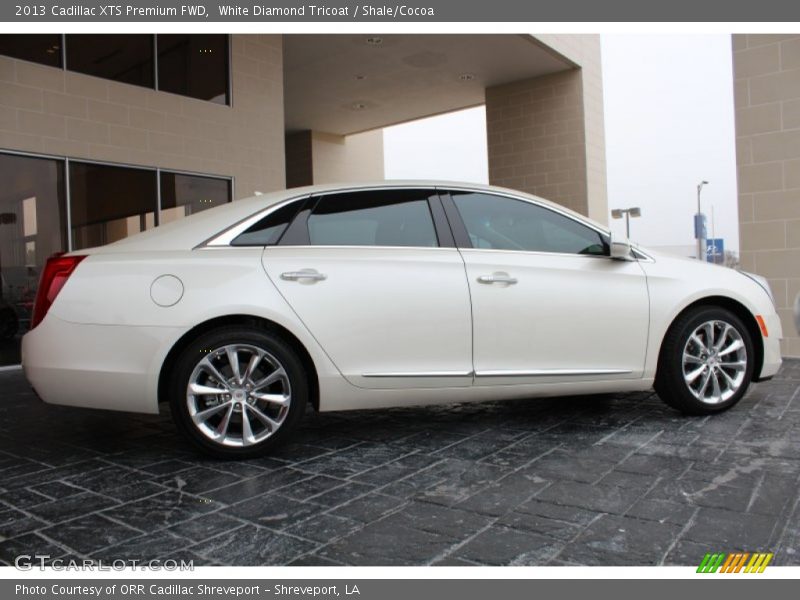 White Diamond Tricoat / Shale/Cocoa 2013 Cadillac XTS Premium FWD