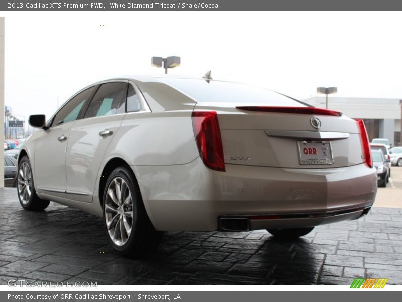 White Diamond Tricoat / Shale/Cocoa 2013 Cadillac XTS Premium FWD