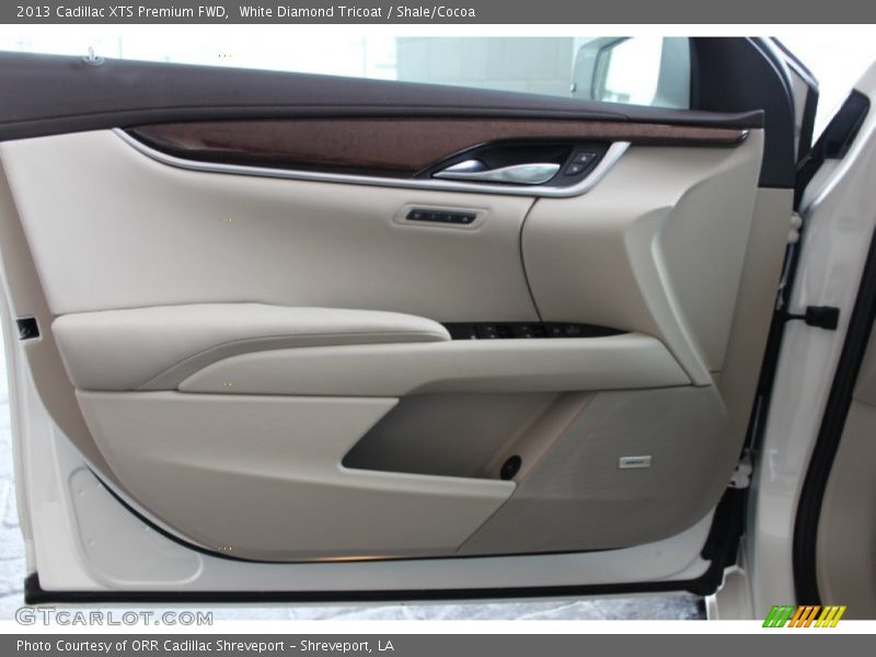 White Diamond Tricoat / Shale/Cocoa 2013 Cadillac XTS Premium FWD