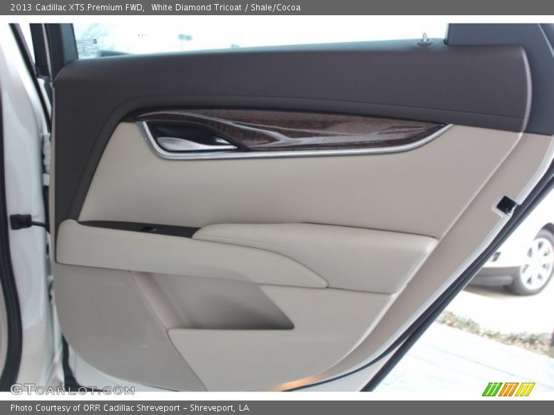 White Diamond Tricoat / Shale/Cocoa 2013 Cadillac XTS Premium FWD