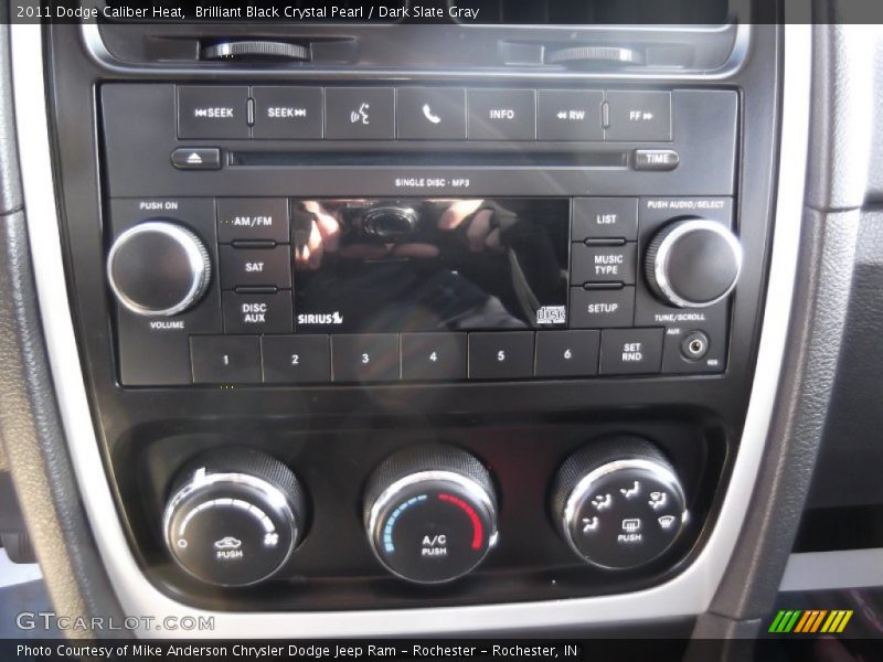 Brilliant Black Crystal Pearl / Dark Slate Gray 2011 Dodge Caliber Heat