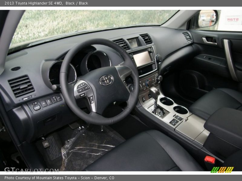 Black / Black 2013 Toyota Highlander SE 4WD