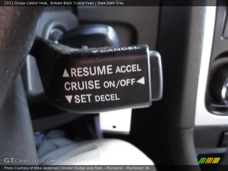 Brilliant Black Crystal Pearl / Dark Slate Gray 2011 Dodge Caliber Heat