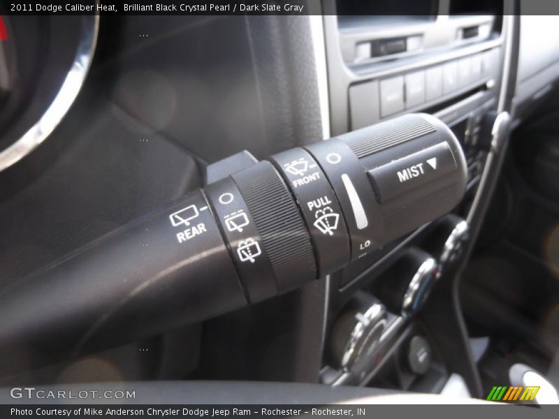 Brilliant Black Crystal Pearl / Dark Slate Gray 2011 Dodge Caliber Heat