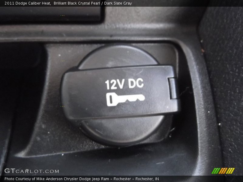 Brilliant Black Crystal Pearl / Dark Slate Gray 2011 Dodge Caliber Heat