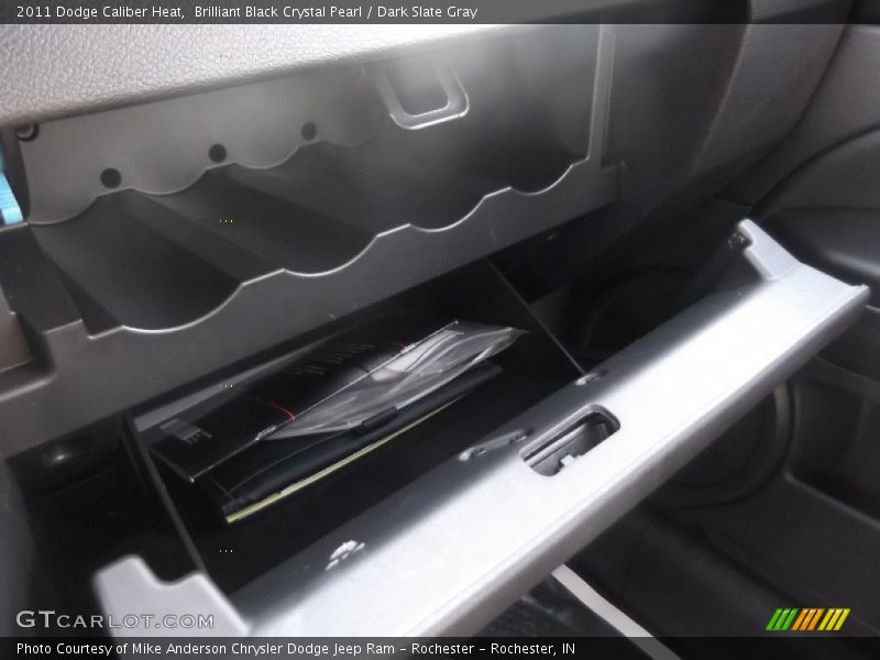 Brilliant Black Crystal Pearl / Dark Slate Gray 2011 Dodge Caliber Heat