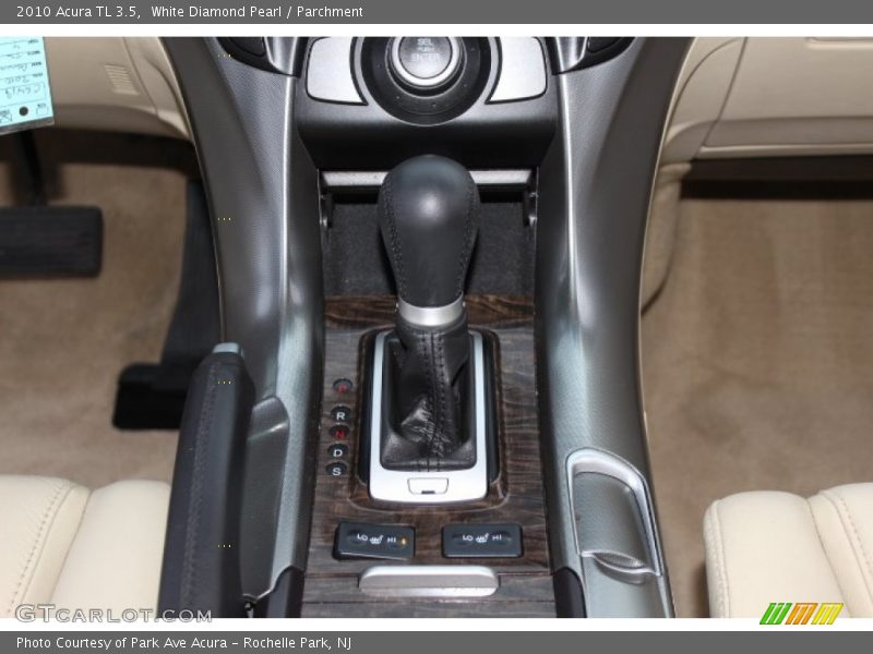 White Diamond Pearl / Parchment 2010 Acura TL 3.5