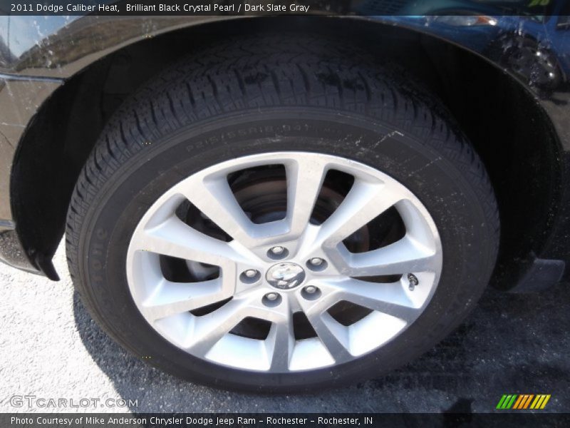 Brilliant Black Crystal Pearl / Dark Slate Gray 2011 Dodge Caliber Heat