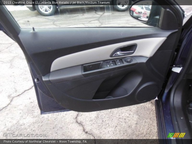 Atlantis Blue Metallic / Jet Black/Medium Titanium 2013 Chevrolet Cruze LS