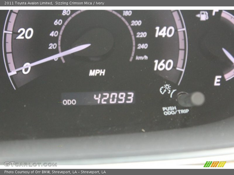 Sizzling Crimson Mica / Ivory 2011 Toyota Avalon Limited