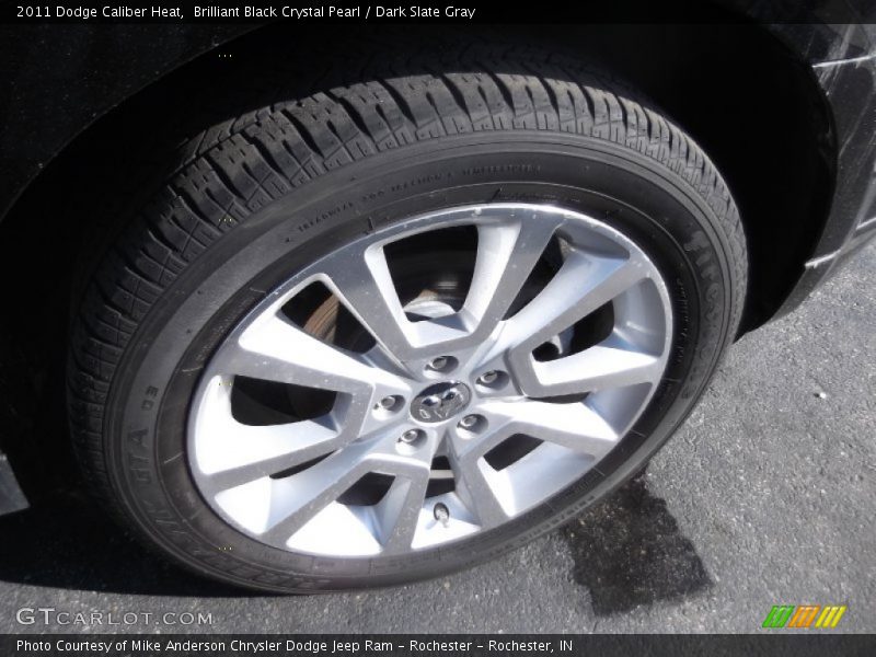 Brilliant Black Crystal Pearl / Dark Slate Gray 2011 Dodge Caliber Heat