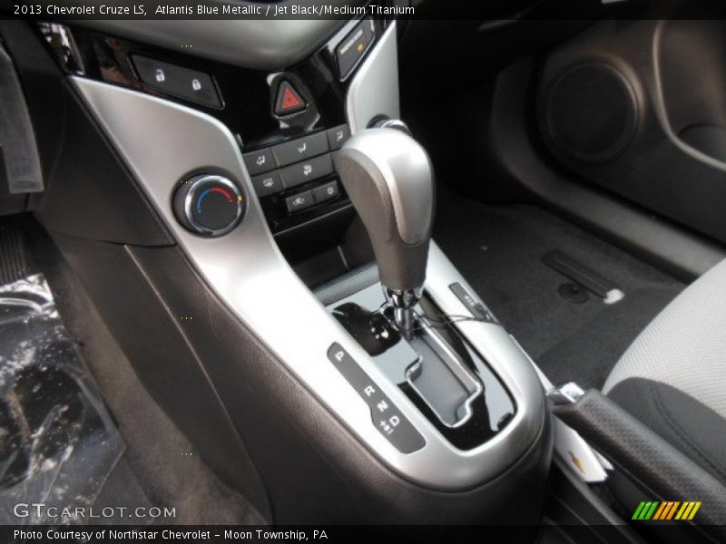 Atlantis Blue Metallic / Jet Black/Medium Titanium 2013 Chevrolet Cruze LS