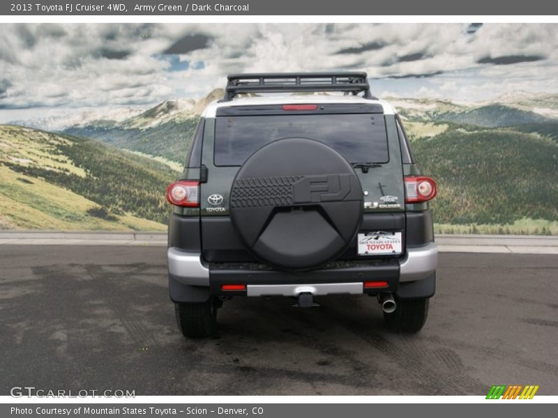 Army Green / Dark Charcoal 2013 Toyota FJ Cruiser 4WD