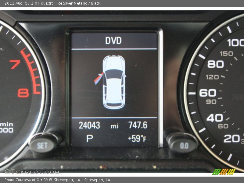 Ice Silver Metallic / Black 2011 Audi Q5 2.0T quattro