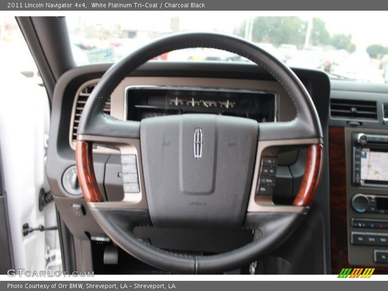 White Platinum Tri-Coat / Charcoal Black 2011 Lincoln Navigator 4x4