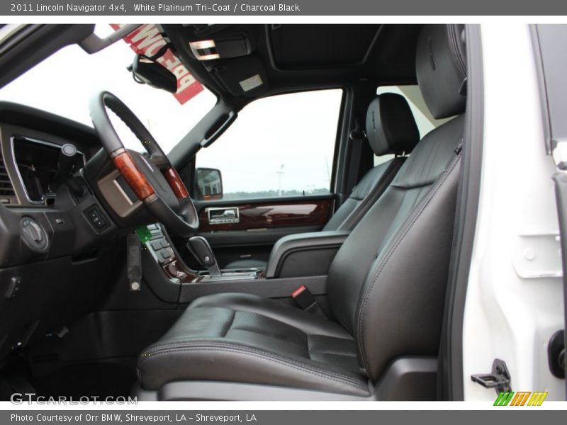 White Platinum Tri-Coat / Charcoal Black 2011 Lincoln Navigator 4x4