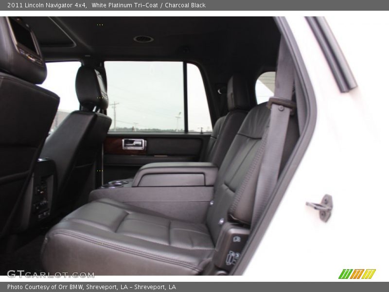 White Platinum Tri-Coat / Charcoal Black 2011 Lincoln Navigator 4x4