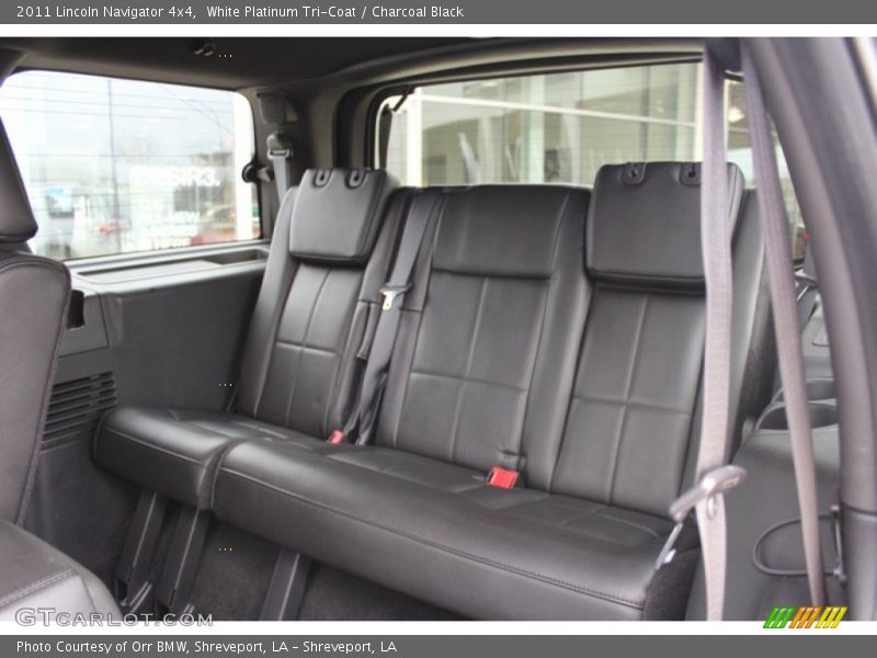 White Platinum Tri-Coat / Charcoal Black 2011 Lincoln Navigator 4x4