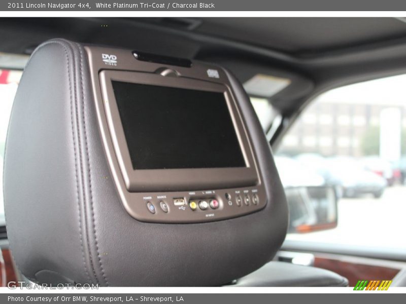 White Platinum Tri-Coat / Charcoal Black 2011 Lincoln Navigator 4x4