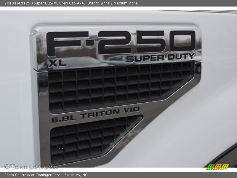 Oxford White / Medium Stone 2010 Ford F250 Super Duty XL Crew Cab 4x4