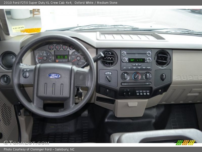 Oxford White / Medium Stone 2010 Ford F250 Super Duty XL Crew Cab 4x4