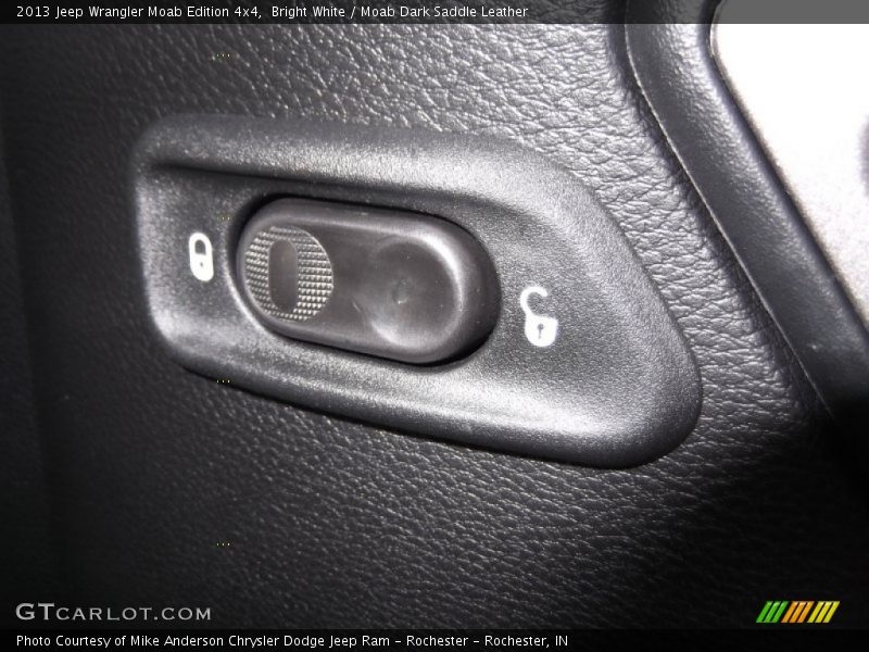 Bright White / Moab Dark Saddle Leather 2013 Jeep Wrangler Moab Edition 4x4