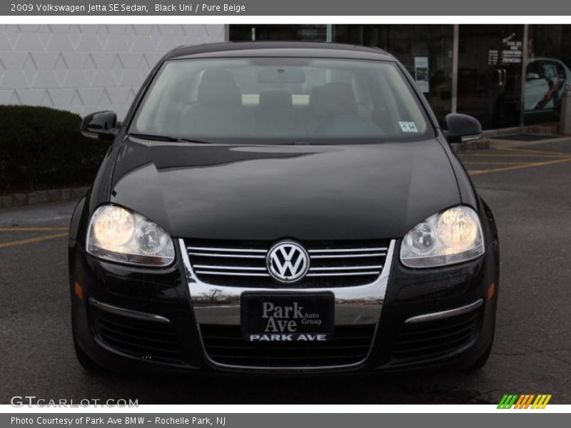 Black Uni / Pure Beige 2009 Volkswagen Jetta SE Sedan