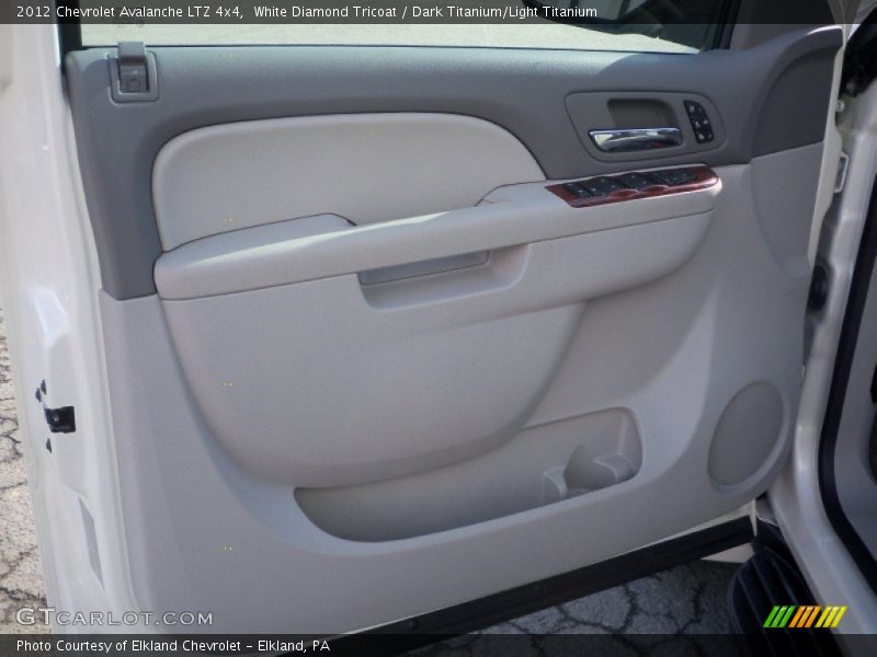 White Diamond Tricoat / Dark Titanium/Light Titanium 2012 Chevrolet Avalanche LTZ 4x4