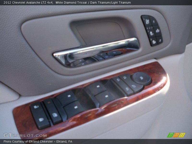 White Diamond Tricoat / Dark Titanium/Light Titanium 2012 Chevrolet Avalanche LTZ 4x4