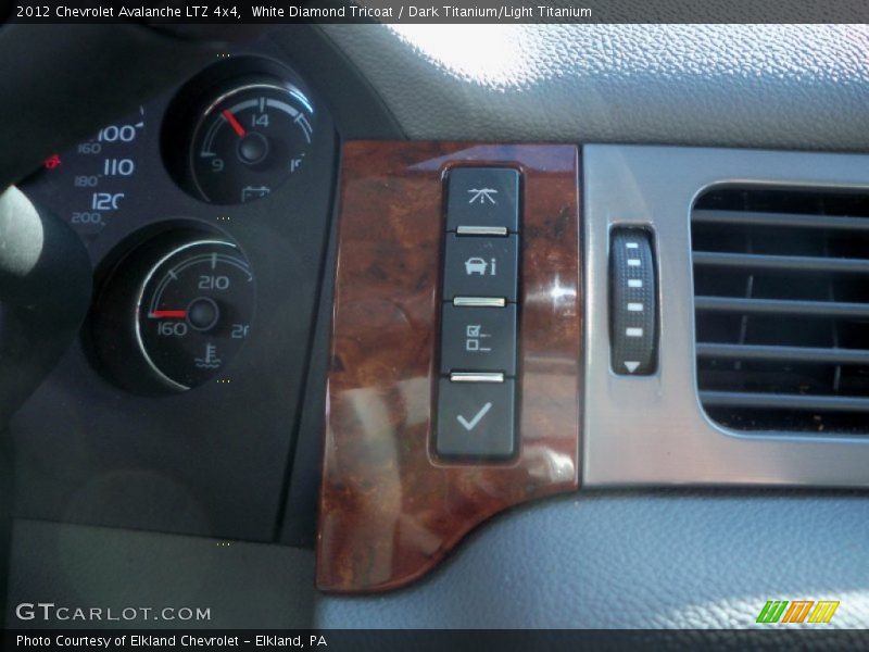 White Diamond Tricoat / Dark Titanium/Light Titanium 2012 Chevrolet Avalanche LTZ 4x4