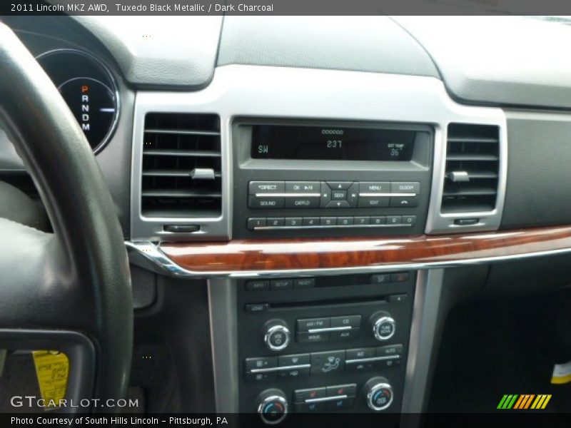 Tuxedo Black Metallic / Dark Charcoal 2011 Lincoln MKZ AWD