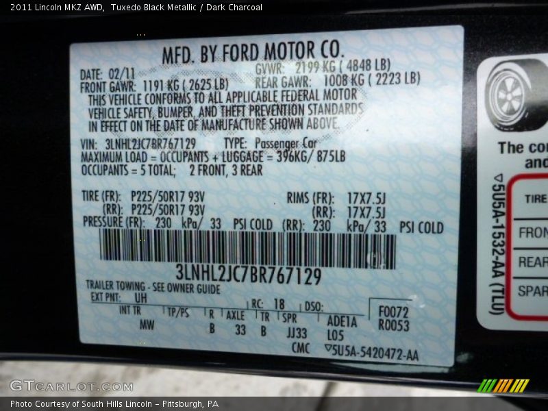 Tuxedo Black Metallic / Dark Charcoal 2011 Lincoln MKZ AWD