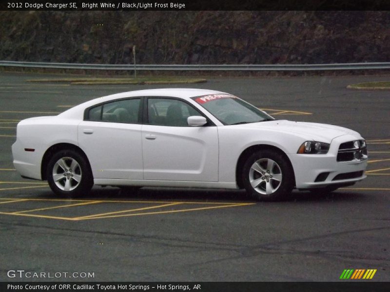 Bright White / Black/Light Frost Beige 2012 Dodge Charger SE
