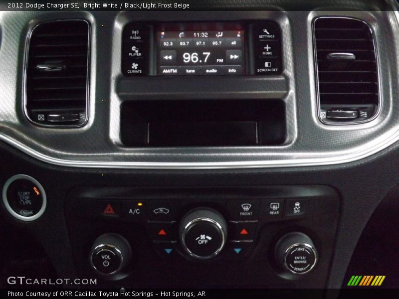 Bright White / Black/Light Frost Beige 2012 Dodge Charger SE