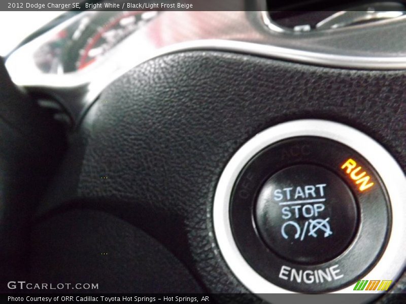 Bright White / Black/Light Frost Beige 2012 Dodge Charger SE