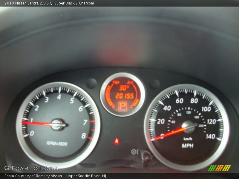 Super Black / Charcoal 2010 Nissan Sentra 2.0 SR