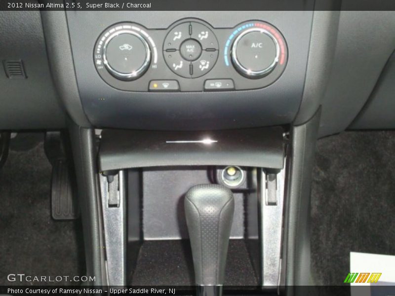 Super Black / Charcoal 2012 Nissan Altima 2.5 S