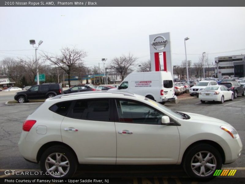 Phantom White / Black 2010 Nissan Rogue SL AWD