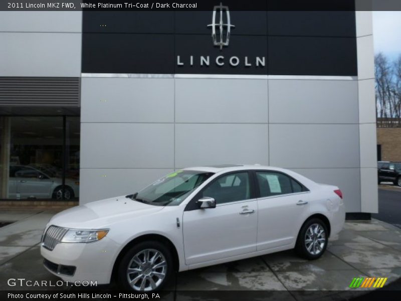 White Platinum Tri-Coat / Dark Charcoal 2011 Lincoln MKZ FWD