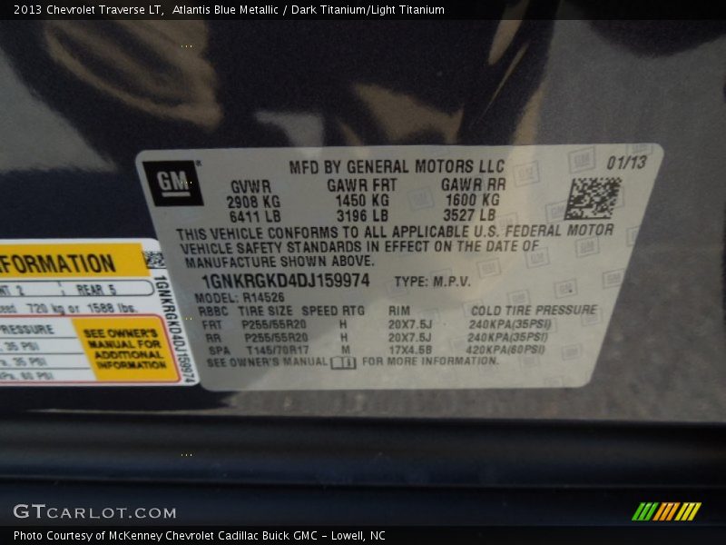Atlantis Blue Metallic / Dark Titanium/Light Titanium 2013 Chevrolet Traverse LT