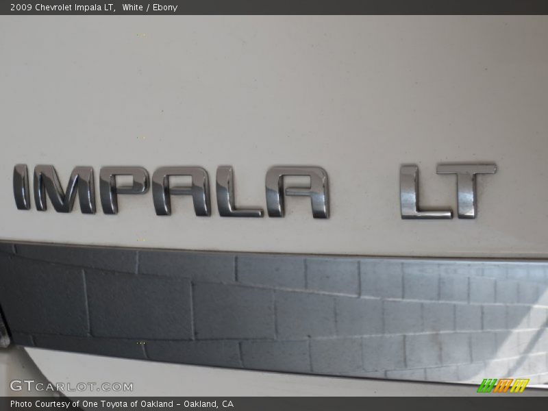 White / Ebony 2009 Chevrolet Impala LT