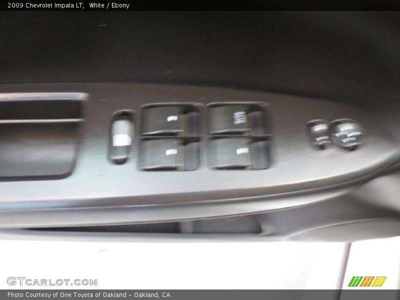 White / Ebony 2009 Chevrolet Impala LT