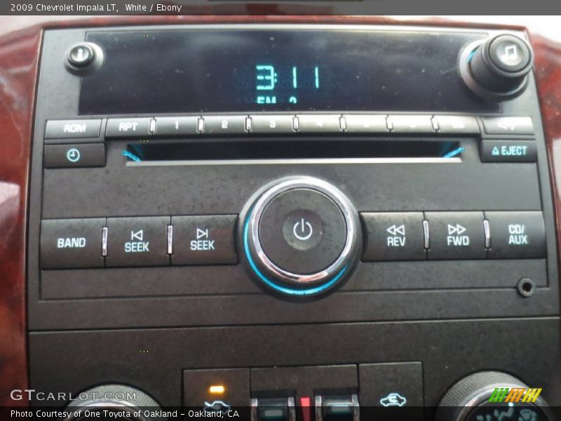 White / Ebony 2009 Chevrolet Impala LT