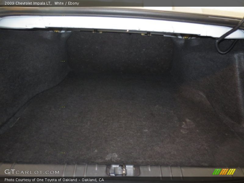 White / Ebony 2009 Chevrolet Impala LT