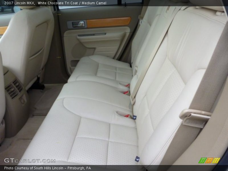 White Chocolate Tri Coat / Medium Camel 2007 Lincoln MKX