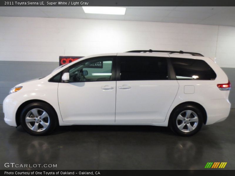 Super White / Light Gray 2011 Toyota Sienna LE