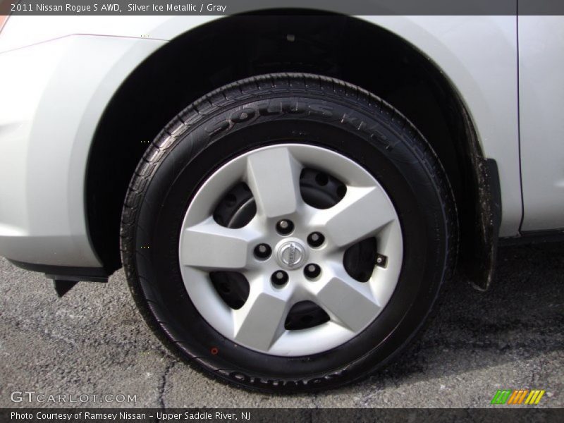 Silver Ice Metallic / Gray 2011 Nissan Rogue S AWD