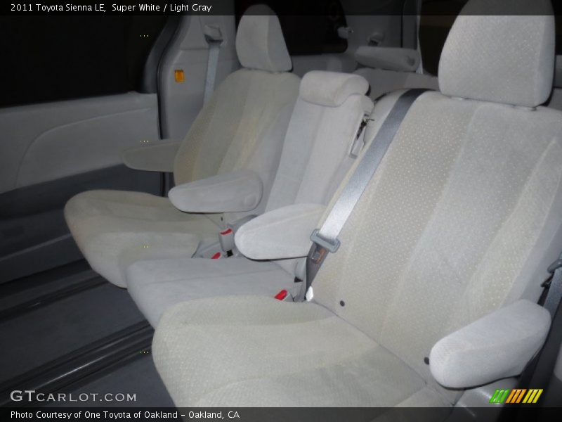 Super White / Light Gray 2011 Toyota Sienna LE