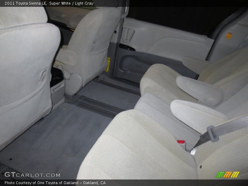 Super White / Light Gray 2011 Toyota Sienna LE